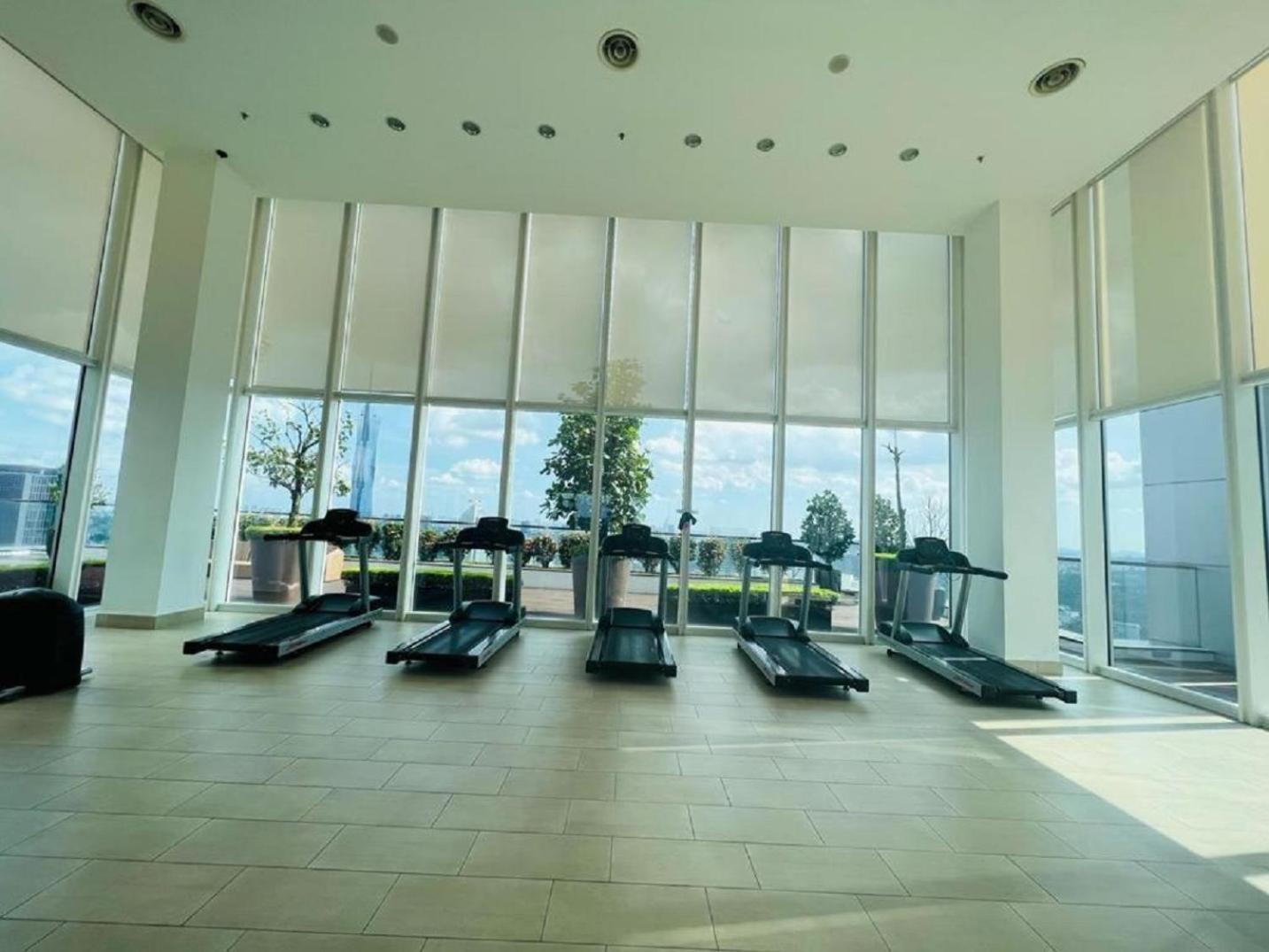 Platinum Klcc By Rainbow Suites Kuala Lumpur Exterior photo
