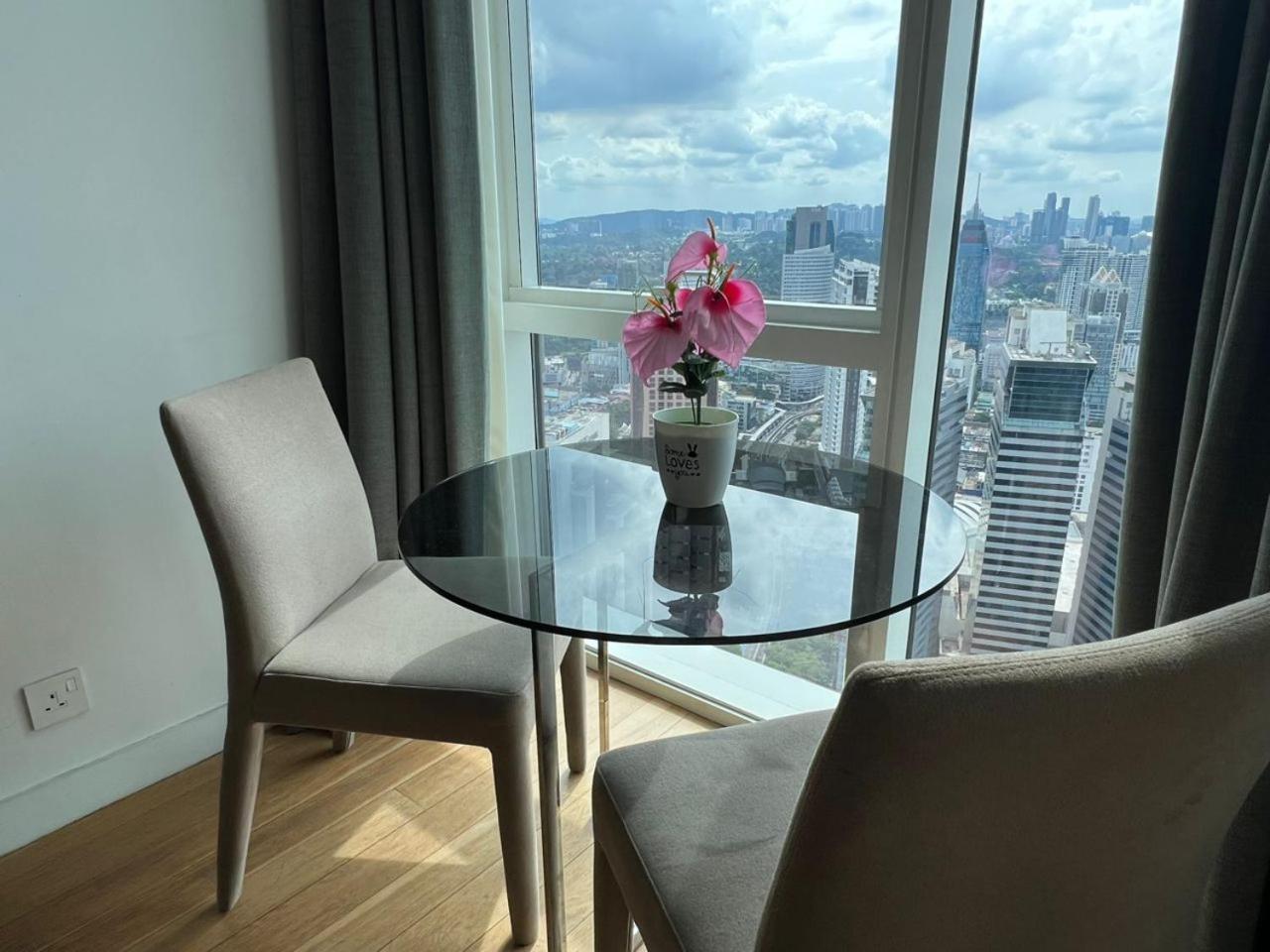 Platinum Klcc By Rainbow Suites Kuala Lumpur Exterior photo